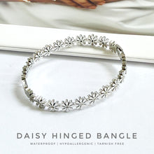 Daisy Hinged Bangle