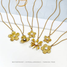 Fluer d’ Or Necklace Necklace