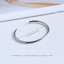 Minimal Line Bangle Bracelets