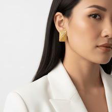 Textured Chunky Earring Earring