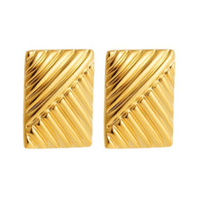 Textured Chunky Earring