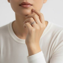 Wavy Twisted Duo Ring Ring