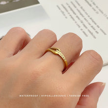 Modern Zirconia Knot Ring Rings